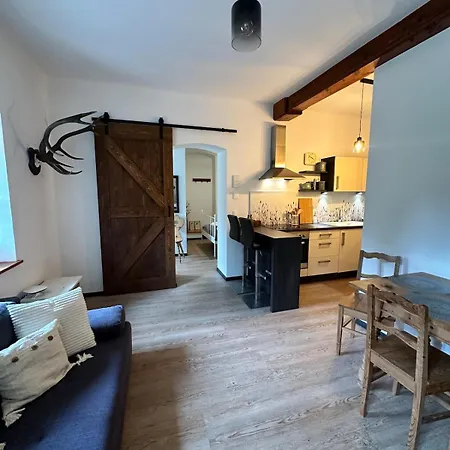 Sonnenblick Apartment *